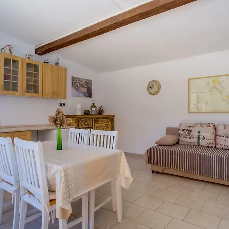 Kuca Za Odmor- Lovro 3* Mali Lošinj